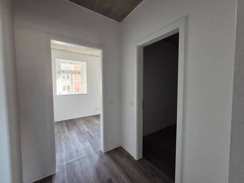 Flur - 3 Zimmer Etagenwohnung in Löbau