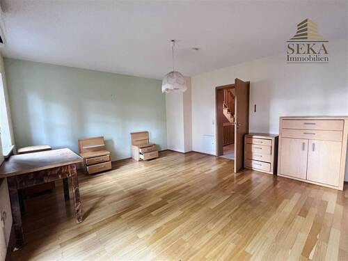 Schlafzimmer mit Balkon OG - 