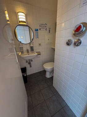 WC - 