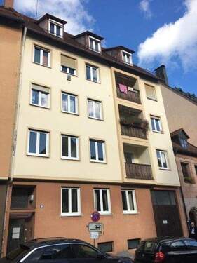 Hausansicht - Etagenwohnung mit 90,00 m&sup2; in Nürnberg zur Miete