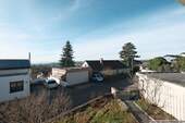 Ausblick nach Westen - 5 Zimmer Mehrfamilienhaus, Wohnhaus zum Kaufen in Remseck