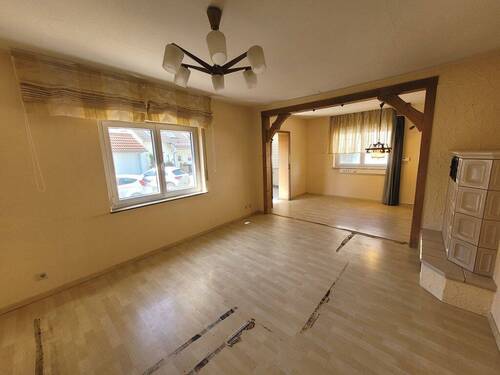 Erdgeschoss - Wohn- und Esszimmer - 