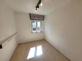 Erdgeschoss - Drittes Zimmer - 