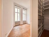 Schlafzimmer mit Ankleide - 