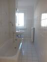 Bad mit Wanne - 