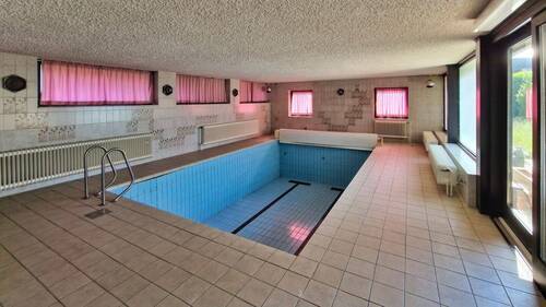 Schwimmbad - 