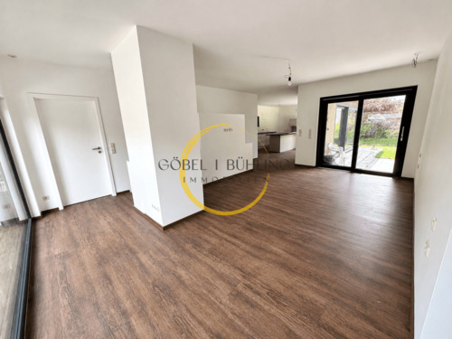 Wohnzimmer - 3 Zimmer Einfamilienhaus zum Kaufen in Gera