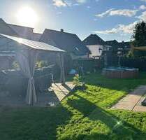 Familienfreundliches Zweifamilienhaus in Hiddenhausen mit gepflegtem Garten!