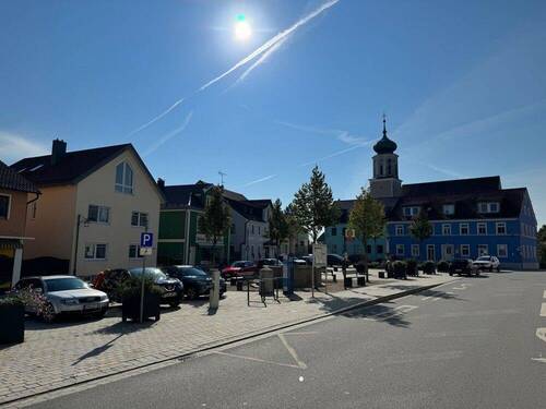 2 Marktplatz - 3 Zimmer Etagenwohnung in Stamsried