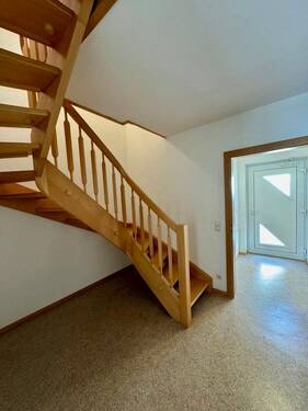 6 Innentreppe Wohnung 2 - 