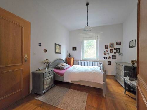 4. Zimmer EG - 