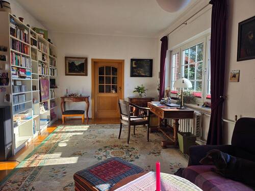 - - 7 Zimmer Einfamilienhaus in Kamern