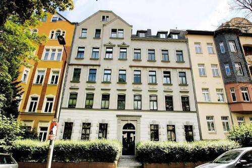 Hausansicht - 4 Zimmer Etagenwohnung in Chemnitz