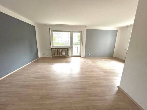 Wohnbereich - 2 Zimmer Etagenwohnung zum Kaufen in Ludwigshafen am Rhein