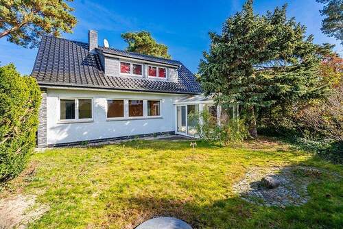 Hausansicht - Einfamilienhaus mit Wintergarten am Müggelheimer Forst