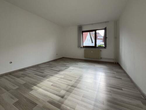 Schlafzimmer Erdgeschoss - Mehrfamilienhaus, Wohnhaus mit 202,00 m&sup2; in Niestetal zum Kaufen