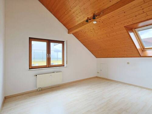 Geräumiges Schlafzimmer - 