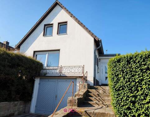 Straßenansicht - 4 Zimmer Einfamilienhaus zum Kaufen in Helmstedt