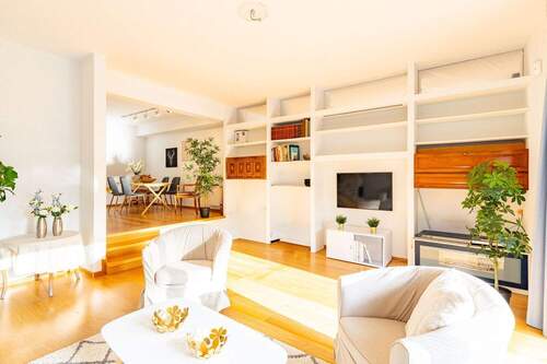 Wohnzimmer / Esszimmer - 4 Zimmer Reihenmittelhaus in Neuss