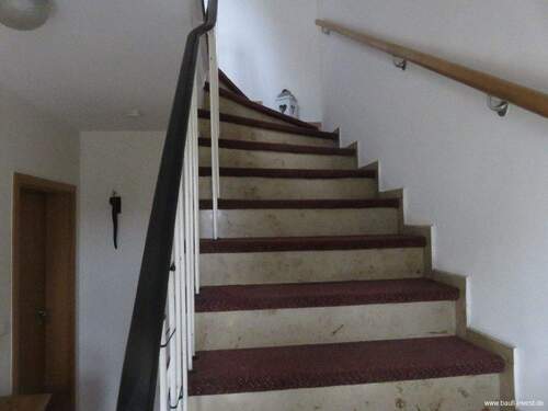 Treppenaufgang zum OG - 