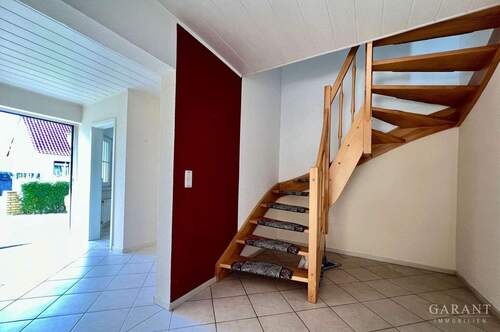 Eingangsbereich Treppe - 