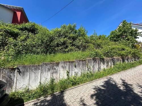 Privatstraße - Grundstück in Neuenbürg