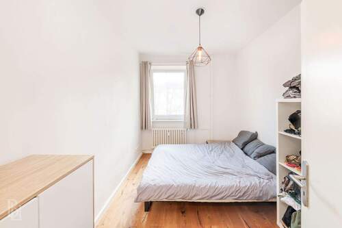 Schlafzimmer - Etagenwohnung mit 77,00 m&sup2; in Berlin zum Kaufen