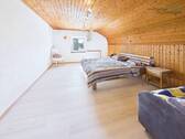 Kind II im Bestandshaus im OG - 