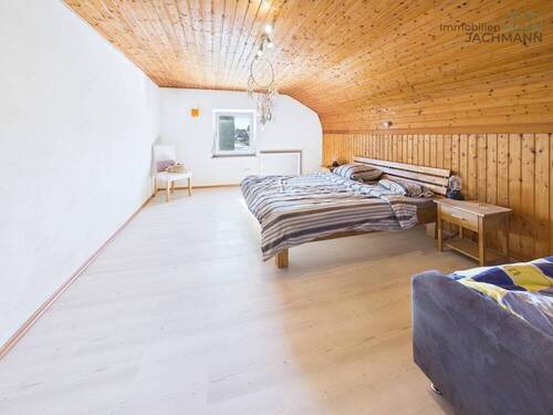 Kind II im Bestandshaus im OG - 