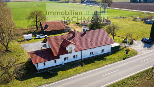 Drohnenfoto - Ein Platz an der Sonne - Ländliches Anwesen mit Seele, Weite und Potenzial