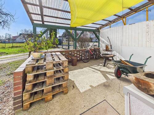 Terrasse Richtung Süd-West bei Wohnen Bestandshaus im EG - 