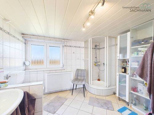 Bad im Bestandshaus im EG - 