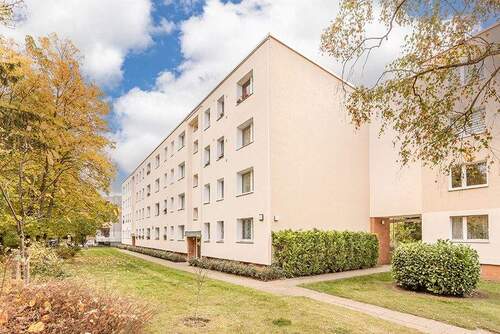 Hausansicht - 3 Zimmer Etagenwohnung zum Kaufen in Berlin