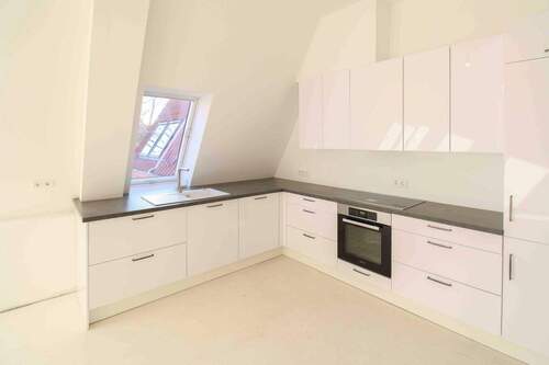 Moderne EBK - 3 Zimmer Etagenwohnung in Berlin