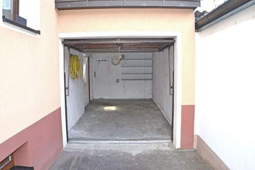 Garage - 