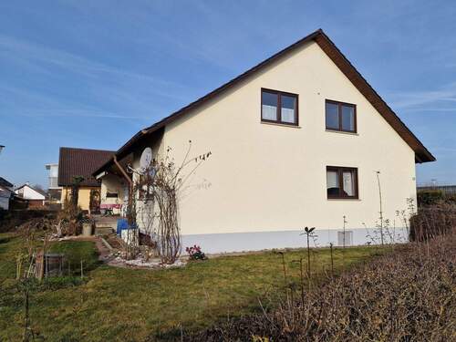 Giebel Ostseite - 1 Zimmer Einfamilienhaus in Mengen