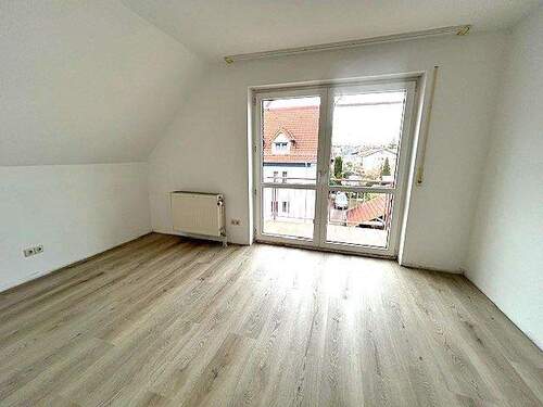 Schlafzimmer 3 mit Balkon - 