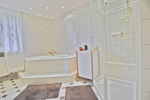 Großes Badezimmer UG - 