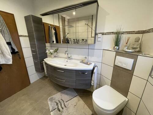 Badezimmer Erdgeschoss - 