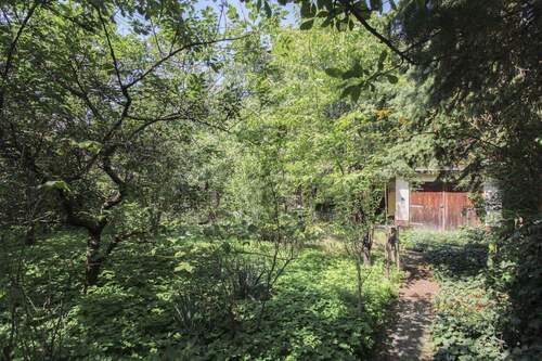 Weg auf dem Grundstück - 