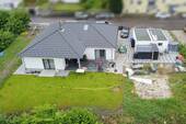 Außenansicht mit Garten - 