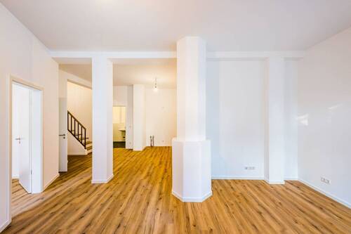 Bild 2 - 4 Zimmer Etagenwohnung zur Miete in Dresden