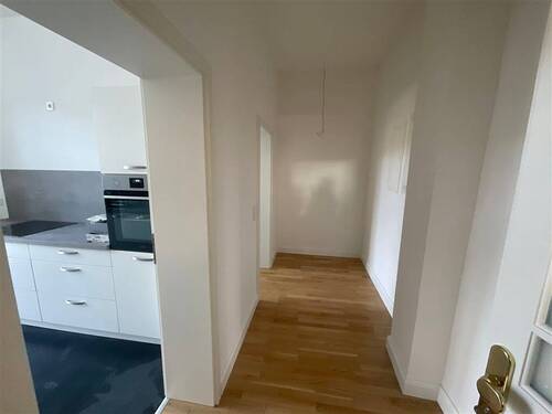 Flur - Etagenwohnung mit 75,00 m² in Bad Brückenau zur Miete
