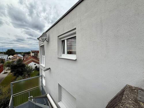 Seitenansicht Haus - 6 Zimmer Einfamilienhaus in Bogen