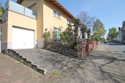 Ansicht, Garage - 3 Zimmer Etagenwohnung zum Kaufen in Wetter