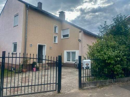 Aussenansicht - Einfamilienhaus mit 147,00 m² in Halle (Westfalen) zum Kaufen