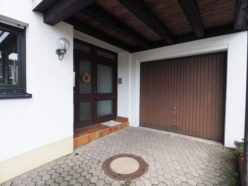 Eingangsbereich - Einfamilienhaus mit 170,00 m&sup2; in Ehlscheid zum Kaufen