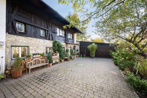 ERSTER EINDRUCK - 6 Zimmer Bauernhaus, Landhaus in Feldkirchen-Westerham
