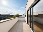 Terasse - Neuwertige 3,5 Zimmer Wohnung mit schicker Terrasse und Küche! mit Wallbox