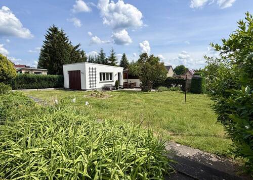 Garten und Garage - 